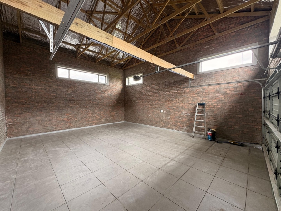 5 Bedroom Property for Sale in Cherry Creek Country Estate Western Cape